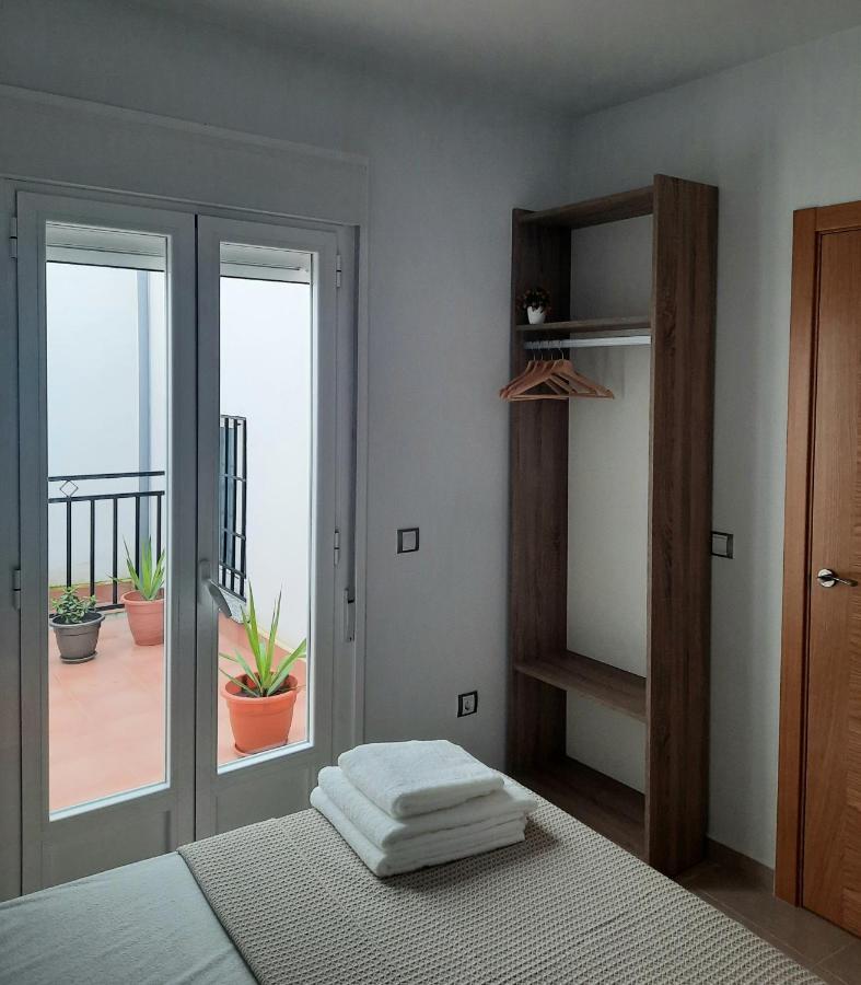 Apartamentos Clavero 10 Пласенсия Экстерьер фото